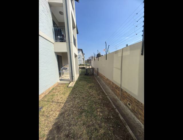 1 BEDROOM APARTMENT FOR SALE IN NORTON PARK